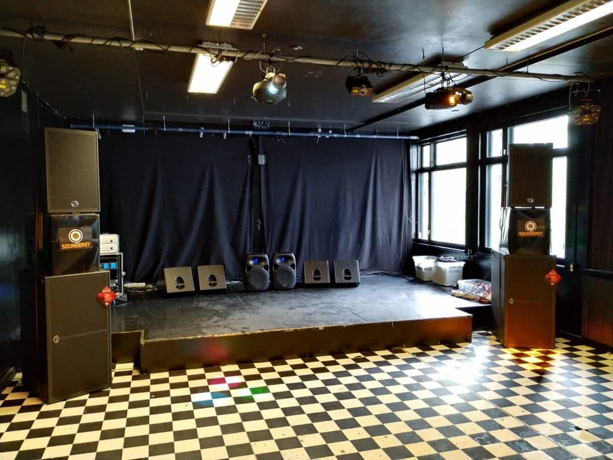 Arena-Bar-lydanlegg