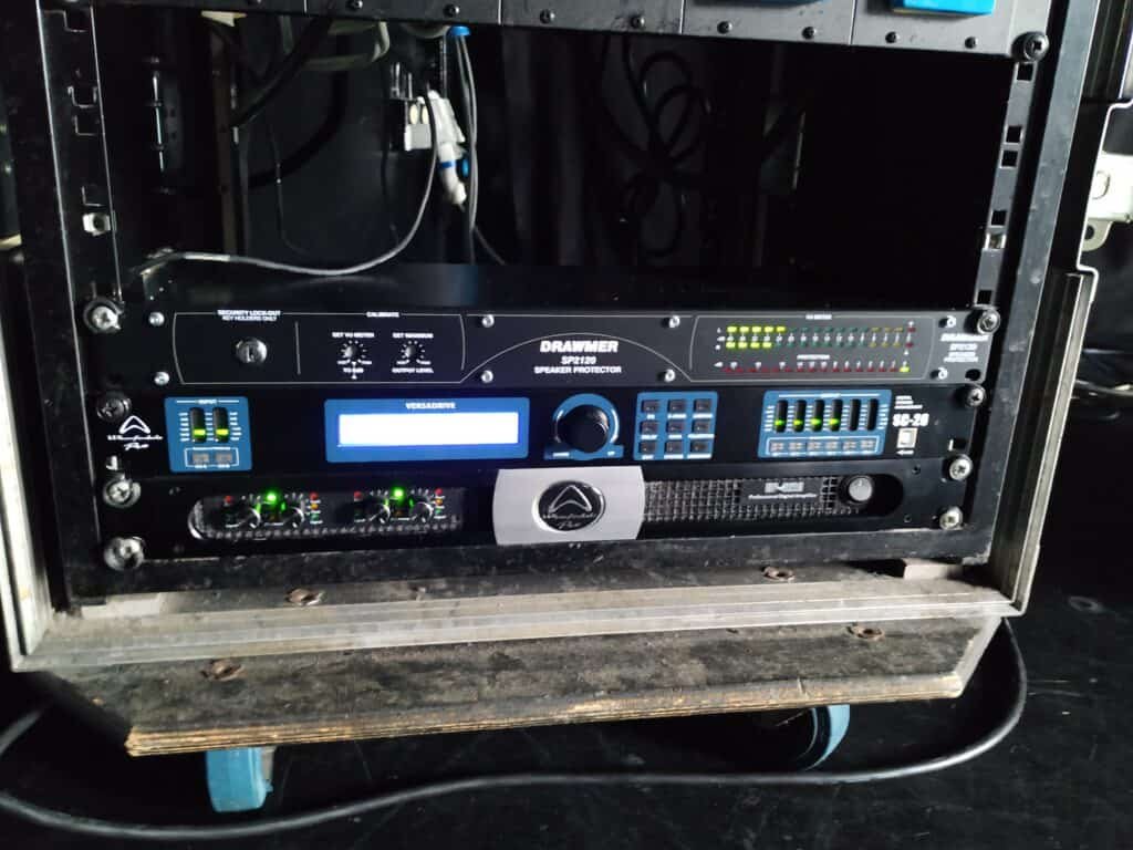 Arena-Bar-rack
