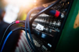Jack kabel plugget i lydmikser