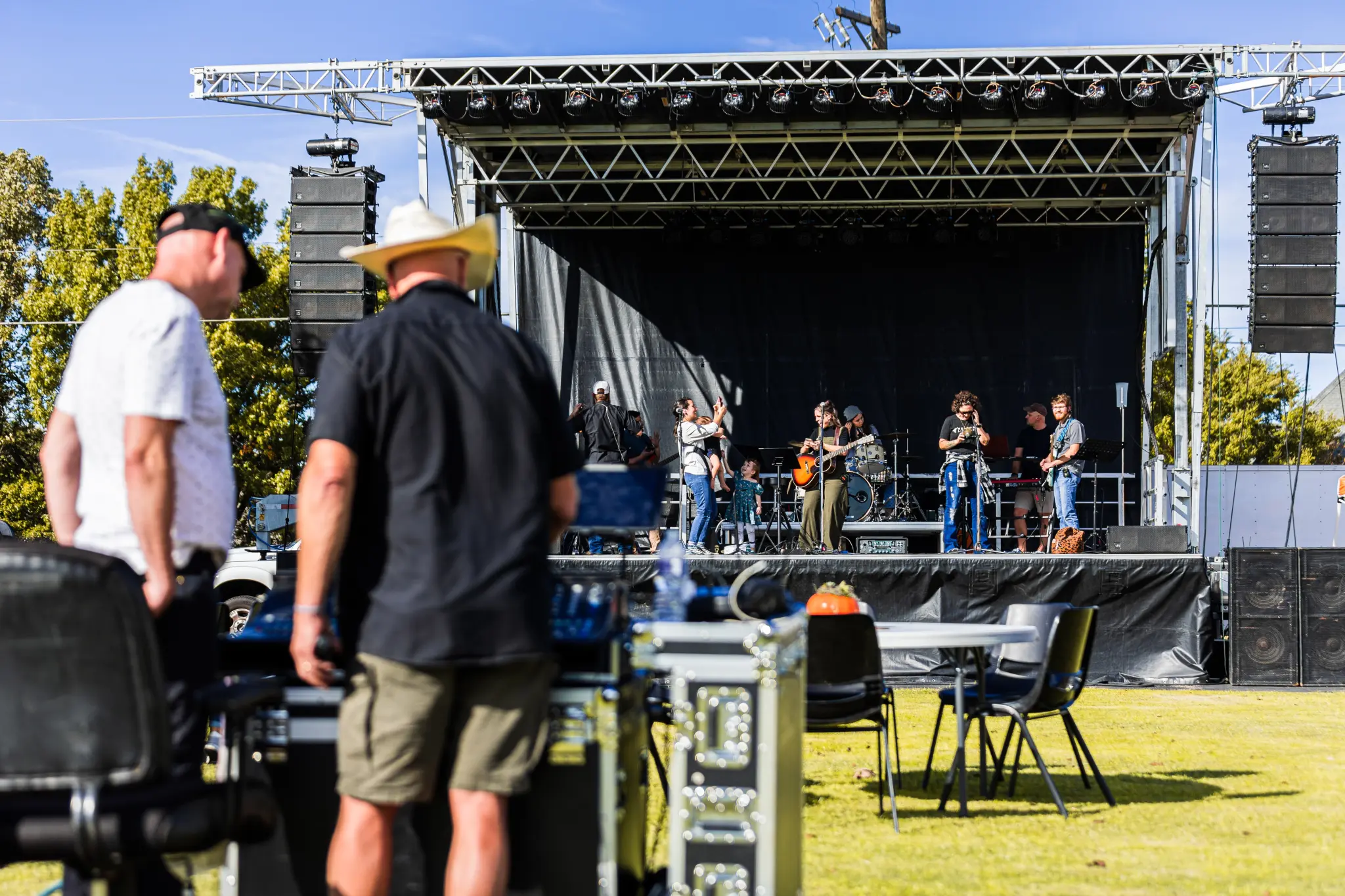Line array og scene